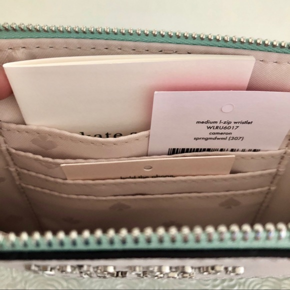NWT Kate Spade Medium l-Zip Wristlet - Picture 5 of 6